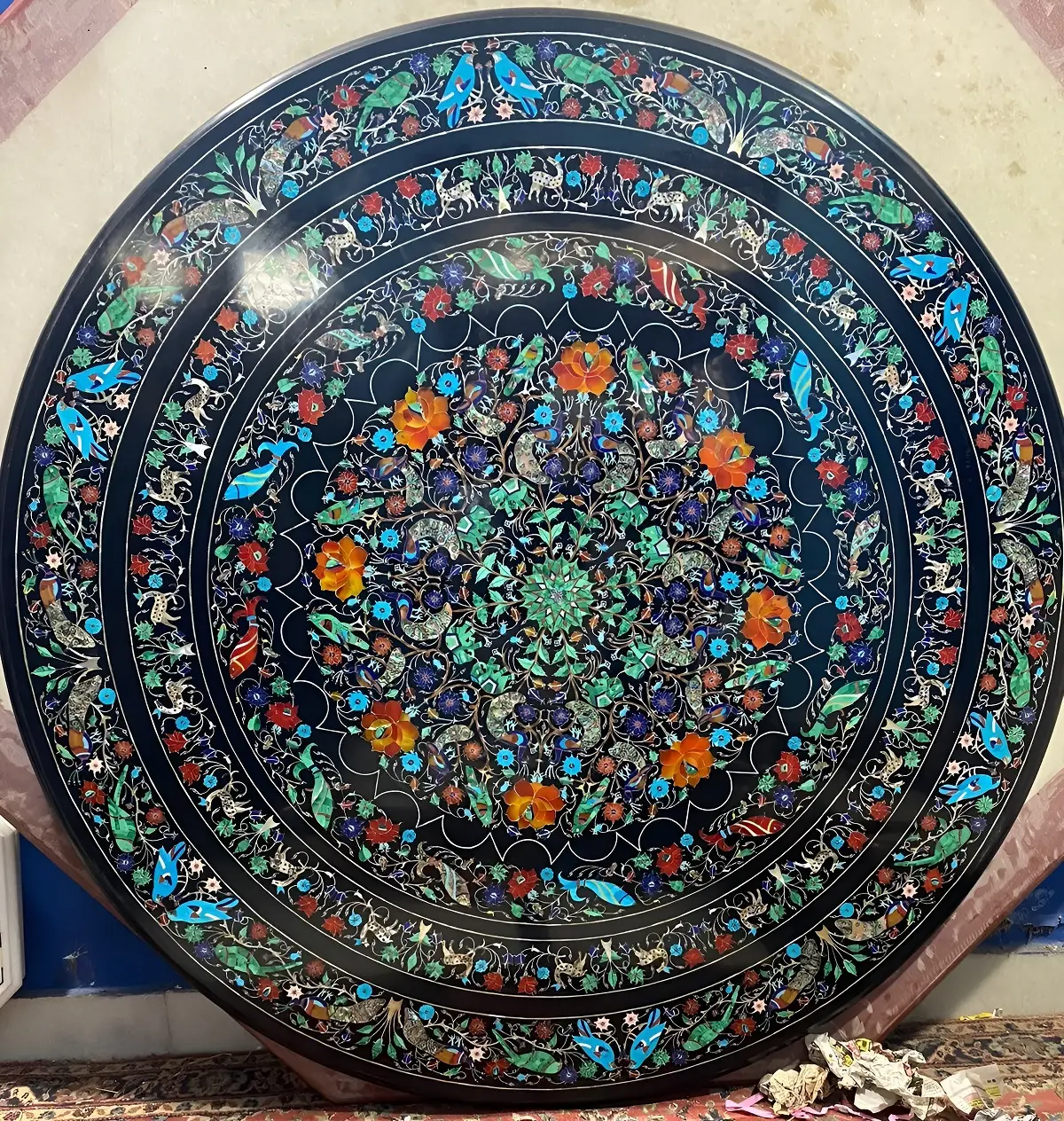 Black Marble Inlay Round Dining Table having a beautiful fine work
