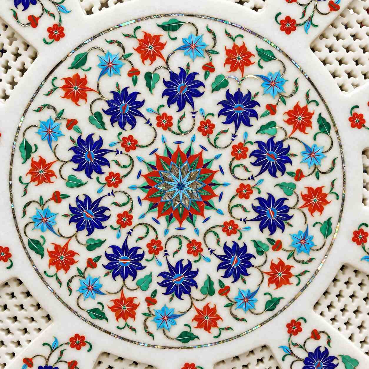 Master piece 24-Inch Scalloped Floral Marble Inlay Table Top with Pierced Jali Work alternate view